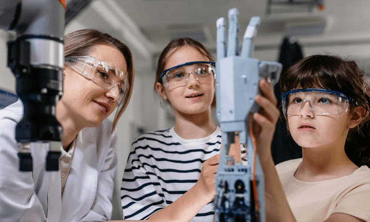 children at a science museum